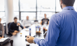 LA COMUNICACIÓN EN PÚBLICO Y LA VOZ